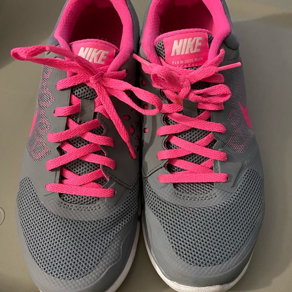 NIKE SNEAKERS 8